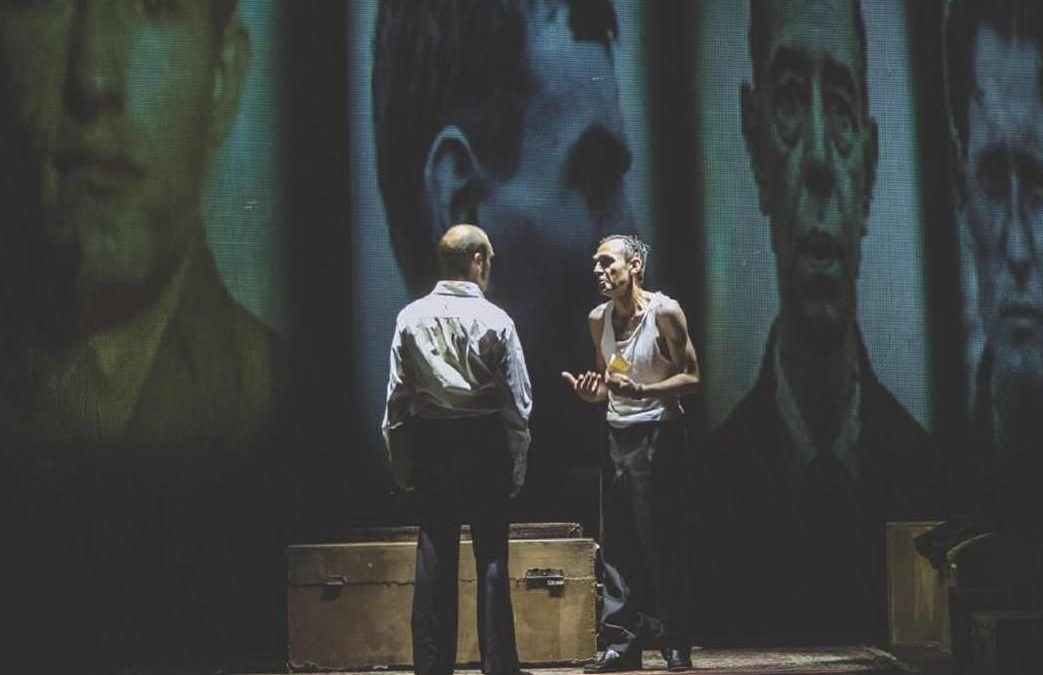 TEATRO: LIGEROS DE EQUIPAJE