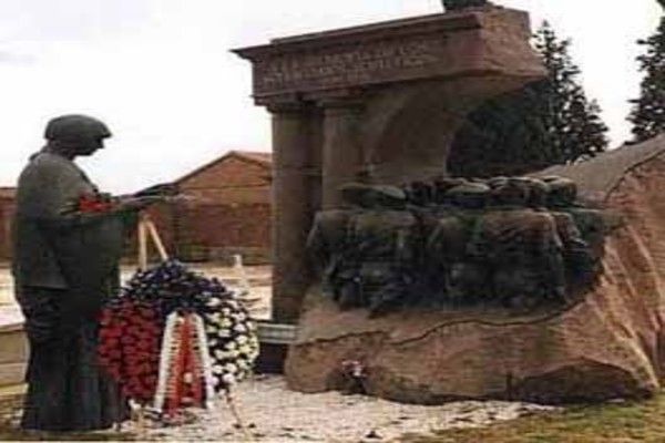 Acto conmemorativo de la Gran Victoria contra fascismo en la Segunda Guerra Mundial