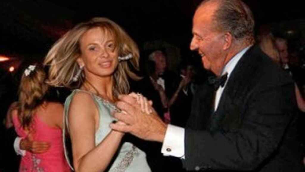 El rey se va de España, el rey se exilia.